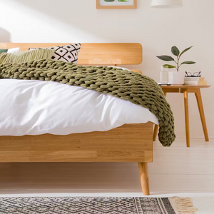 Letto Escandi 2 in rovere massiccio, 140 x 200 cm / 160 x 200 cm / 180 x 200 cm.