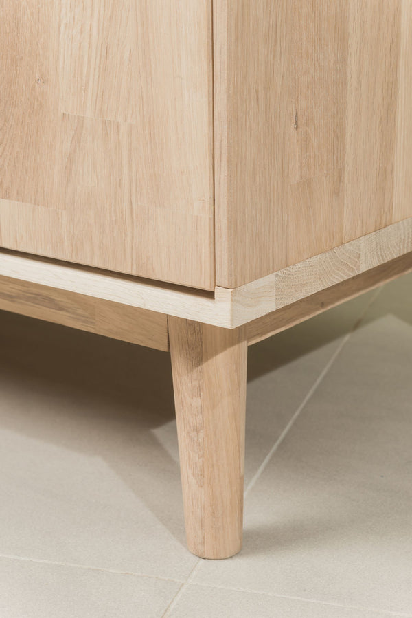 Credenza in legno massiccio rovere nordico