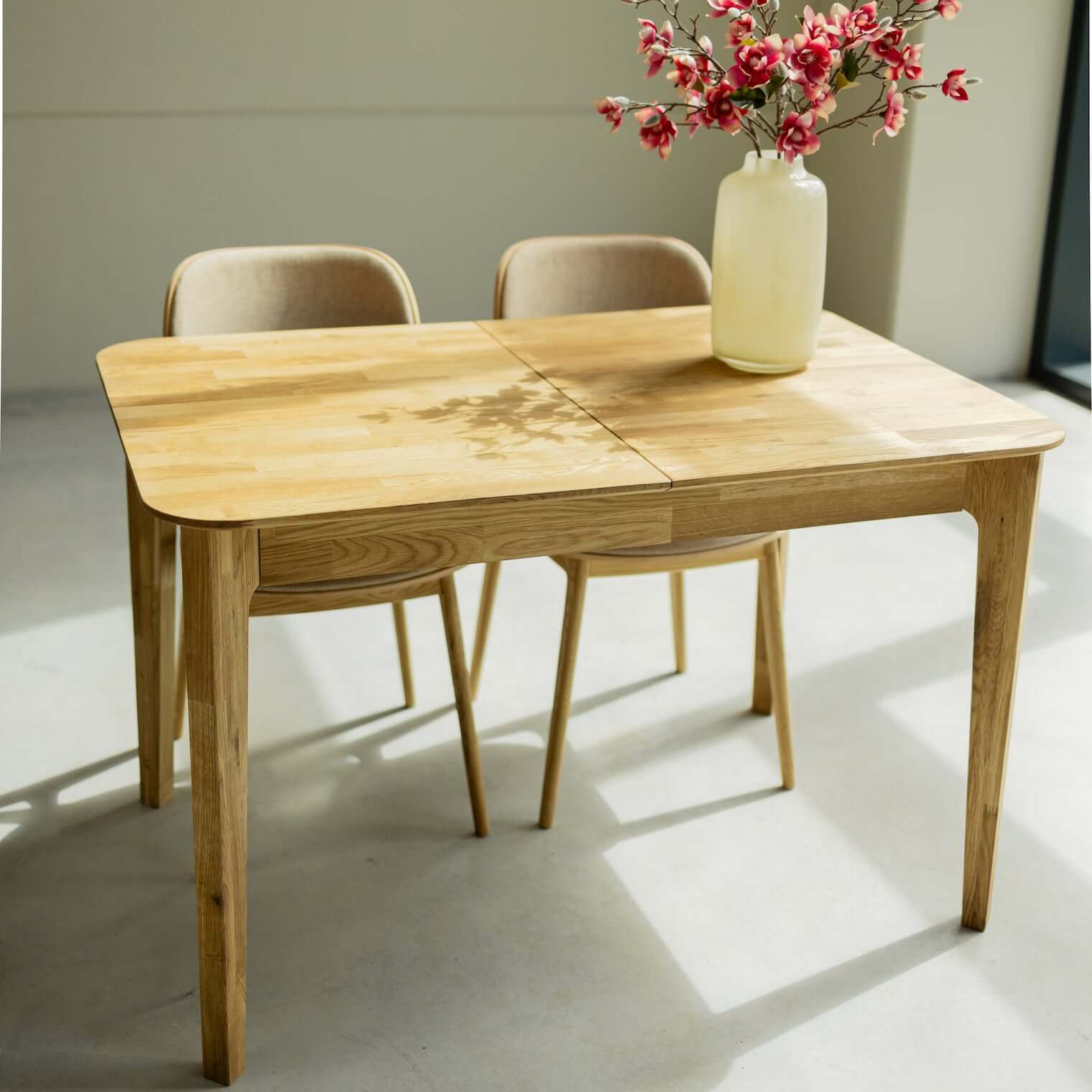 NordicStory Tavoli in legno massiccio in rovere sostenibile