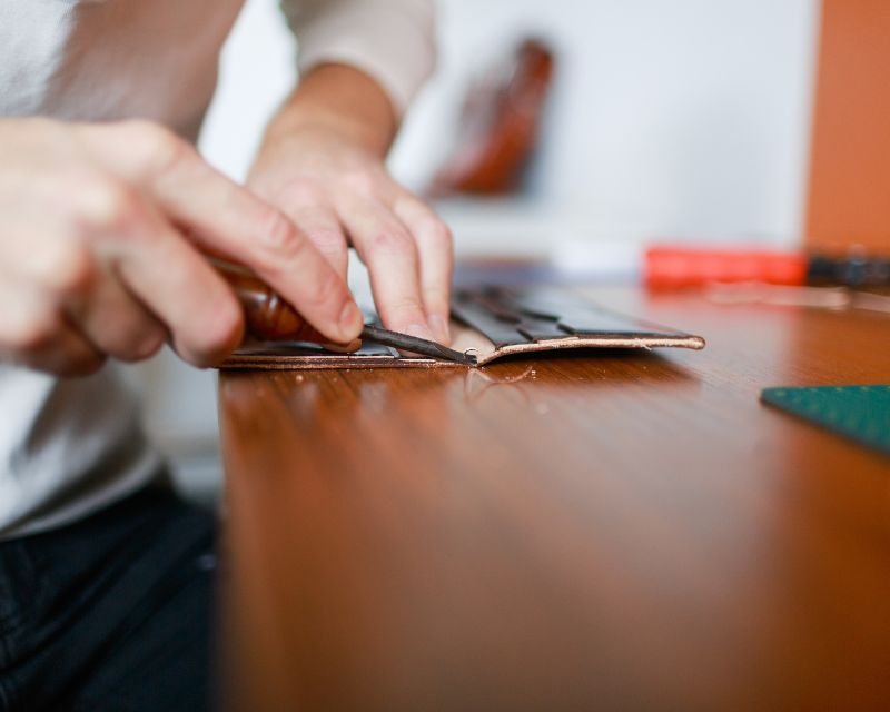 Restaurare un tavolo in legno