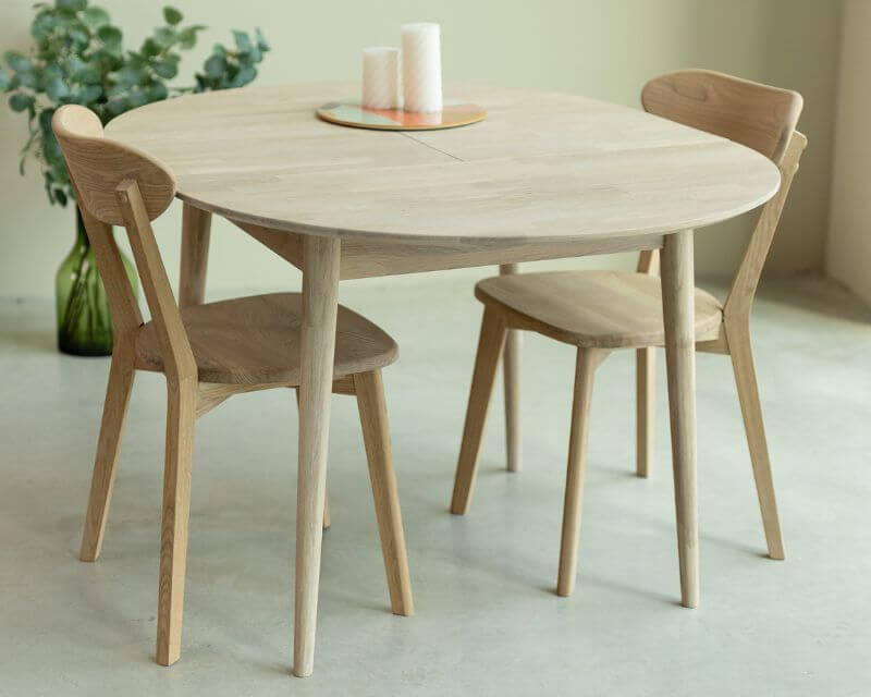 tavoli in legno colorati