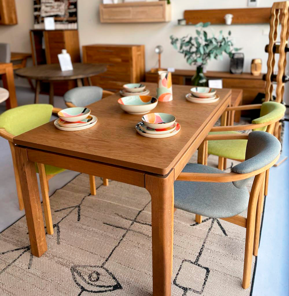 Le 4 + 1 migliori sedie per sala da pranzo in legno