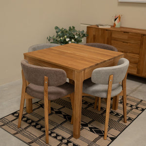 Confezione da 2 o 4 sedie da pranzo Claus in rovere massiccio, rivestite in grigio o marrone | VESKOR