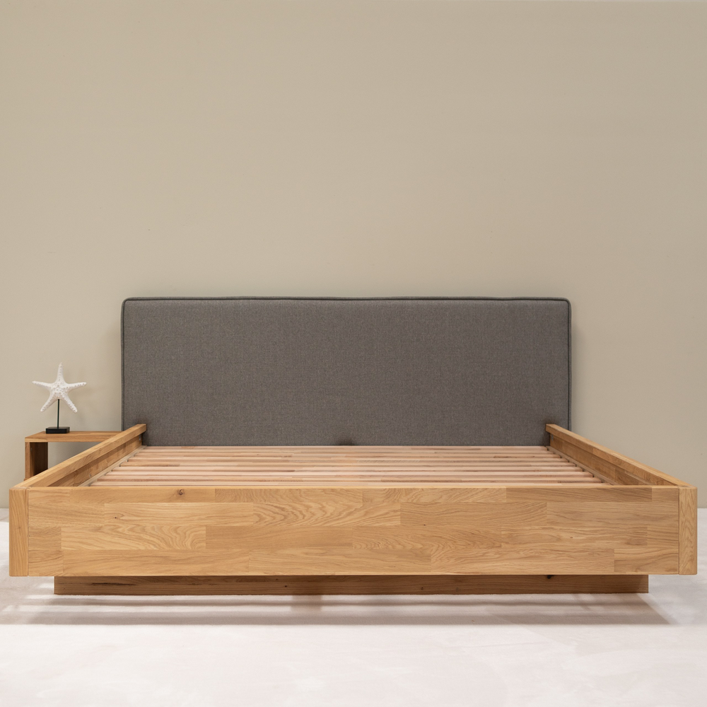 Letto matrimoniale in rovere massiccio Pola : NordicStory