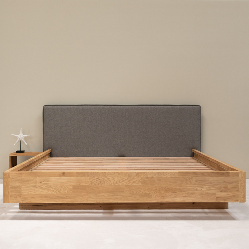 Letto matrimoniale in rovere massiccio Pola : NordicStory