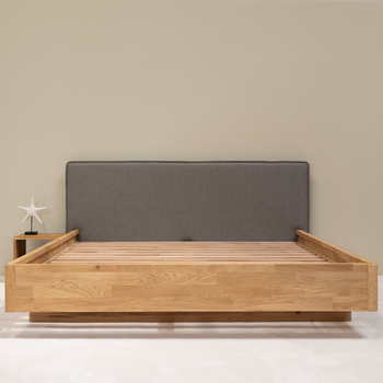 Letto matrimoniale in rovere massiccio Pola : NordicStory