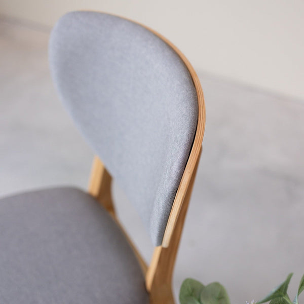 Confezione da 2 o 4 sedie da pranzo Nova, struttura in rovere massiccio, imbottitura | NordicStory