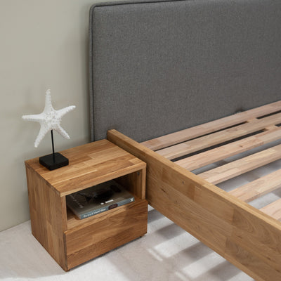 Letto matrimoniale in rovere massiccio Pola : NordicStory