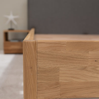 Letto matrimoniale in rovere massiccio Pola : NordicStory