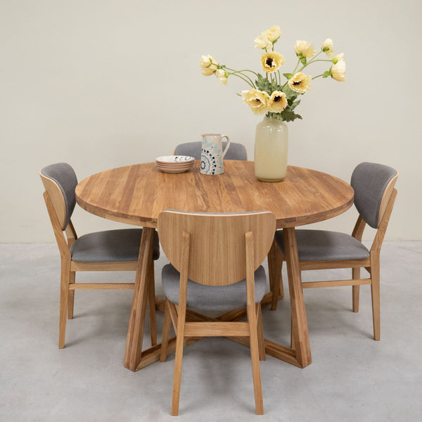 Confezione da 2 o 4 sedie da pranzo Nova, struttura in rovere massiccio, imbottitura | NordicStory
