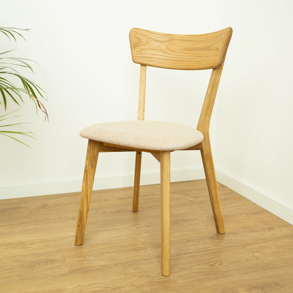 Confezione di 2 o 4 sedie da pranzo in rovere massiccio Diana Beige | NordicStory
