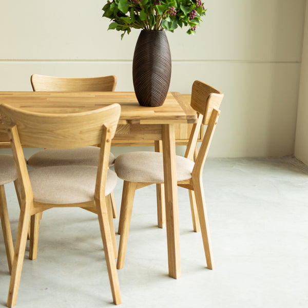 Confezione di 2 o 4 sedie da pranzo in rovere massiccio Diana Beige | NordicStory