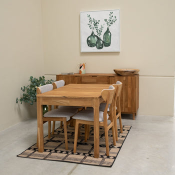 Confezione da 2 o 4 sedie da pranzo Maxwell in rovere massiccio, rivestite in grigio | VESKOR