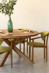 Confezione da 2 o 4 sedie da pranzo Alexis, struttura in rovere massiccio, rivestimento in verde vivo | NordicStory