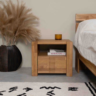 Comodino in rovere massiccio Valencia, 52,8 x 40 x 45 cm | NordicStory
