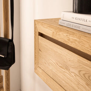 Consolle con credenza galleggiante NordicStory in rovere massiccio 