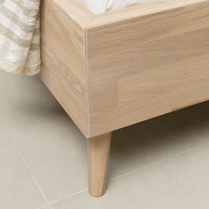Letto NordicStory in legno massiccio di quercia Camera da letto nordica 