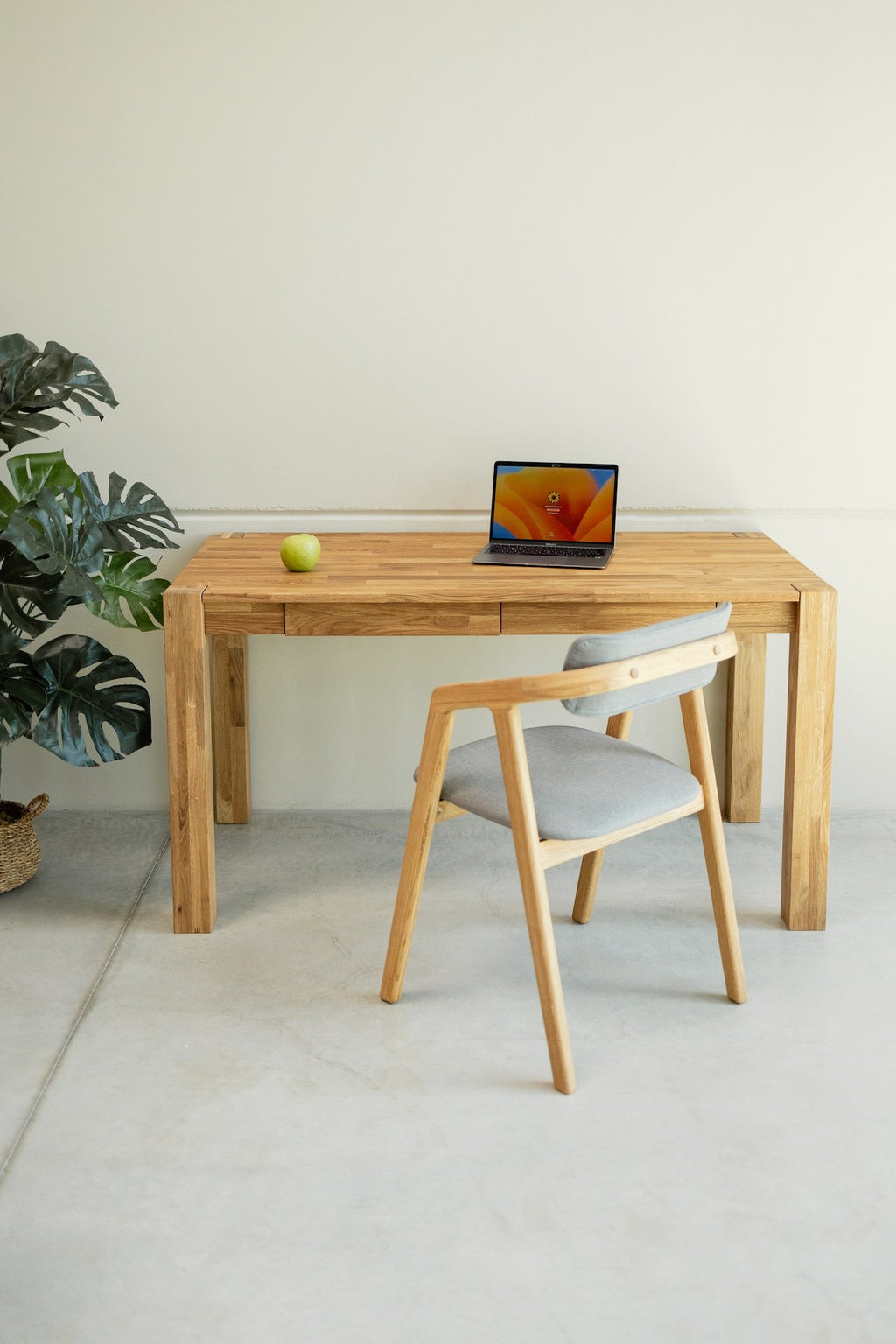 NordicStory Tavolo da scrittura sostenibile in legno massiccio di quercia