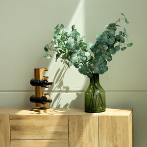 Portabottiglie in rovere NordicStory Alma, supporto per 4 bottiglie