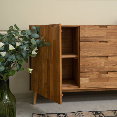 NordicStory Madia Cassettiera in rovere massiccio Escandi 3 160 x 45 x 84,5 cm.