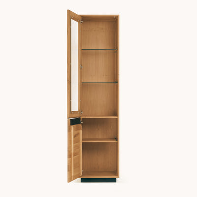 NordicStory_Vitrino_di_maciza_in_legno_sostenibile_di_quercia_sgabello_per_il_salone