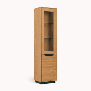 NordicStory_Vitrino_di_maciza_in_legno_sostenibile_di_quercia_sgabello_per_il_salone
