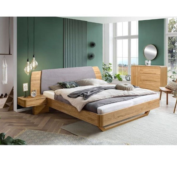Letto in rovere massiccio NordicStory Alina con testiera e 2 comodini galleggianti