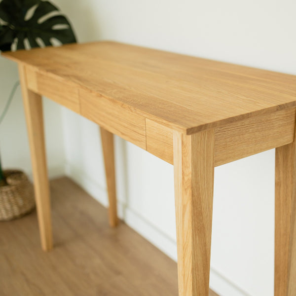 Console NordicStory con 2 cassetti in legno massiccio di quercia sostenibile 
