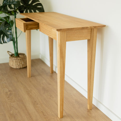 Console NordicStory con 2 cassetti in legno massiccio di quercia sostenibile 