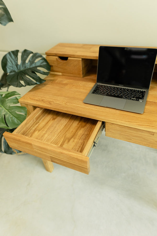 Scrivania in rovere massiccio Axel II 105 x 55 x 96 cm | NordicStory