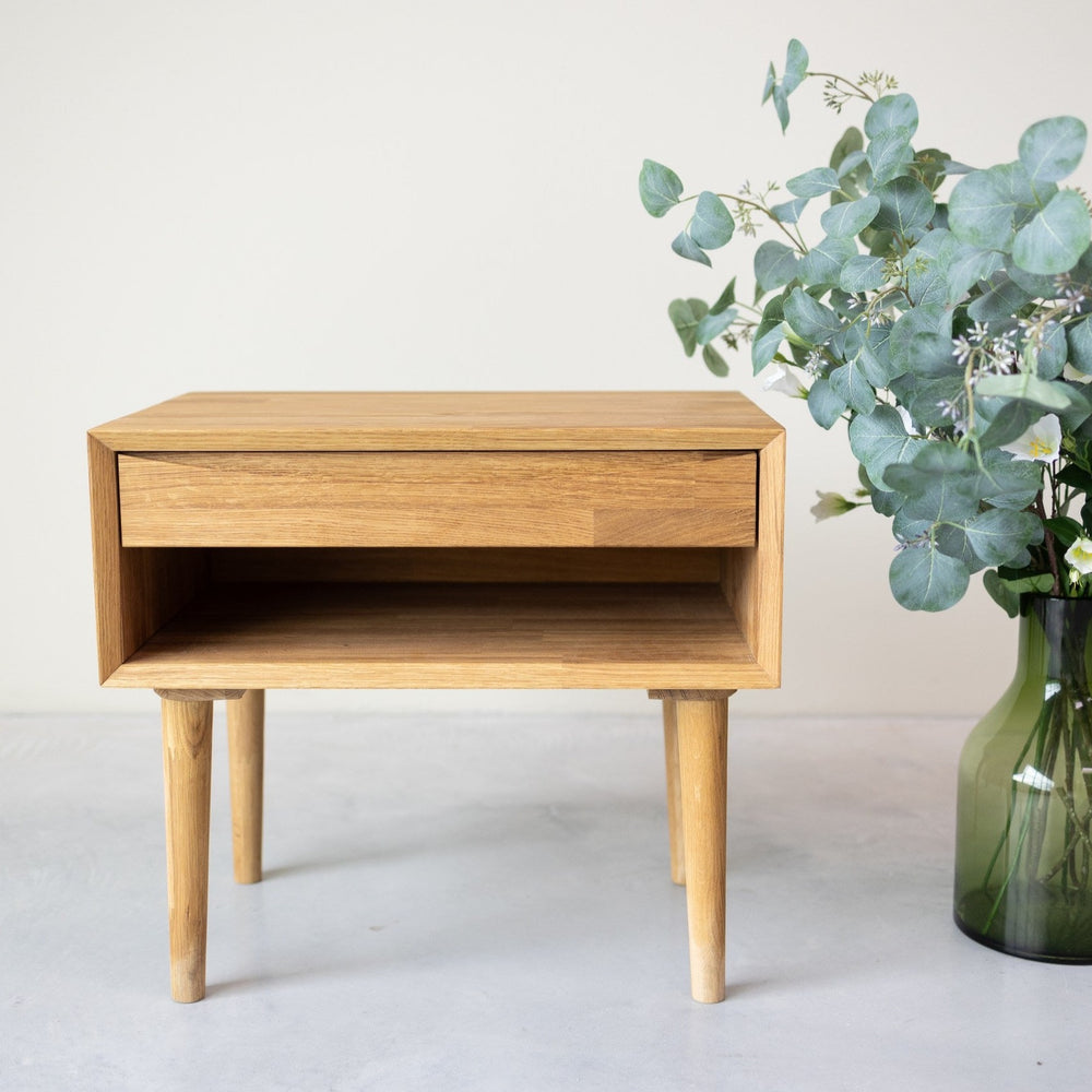 Comodino NordicStory in rovere massiccio