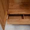 Armadio in rovere massiccio NordicStory Tron, 135 x 55 x 220 cm.