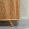 Credenza in rovere massiccio NordicStory Geneva 2, 134 x 45 x 86 cm.