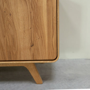 Scarpiera in legno massiccio NordicStory Geneva in rovere, 80 x 35 x 110 cm.