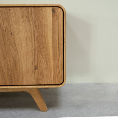 Porta TV NordicStory in rovere massiccio Geneva 2, 180 x 45 x 55 cm.