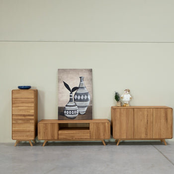Cassettiera NordicStory in rovere massiccio Ginevra 1, 50 x 42 x 126 cm.