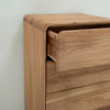 Cassettiera NordicStory in rovere massiccio Ginevra 1, 50 x 42 x 126 cm.