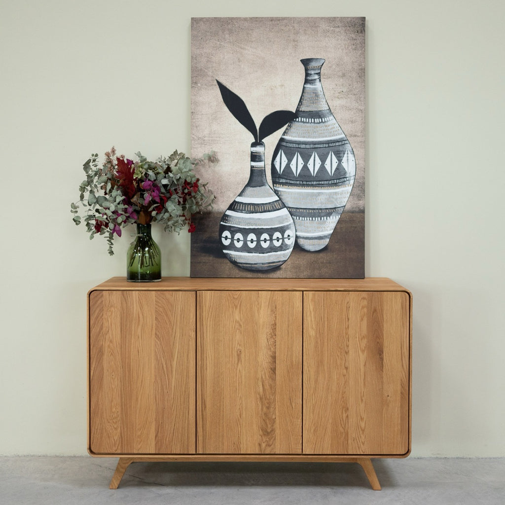 Credenza in rovere massiccio NordicStory Geneva 2, 134 x 45 x 86 cm.