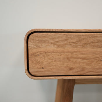 Comò console NordicStory in rovere massiccio Ginevra, 110 x 35 x 80 cm.