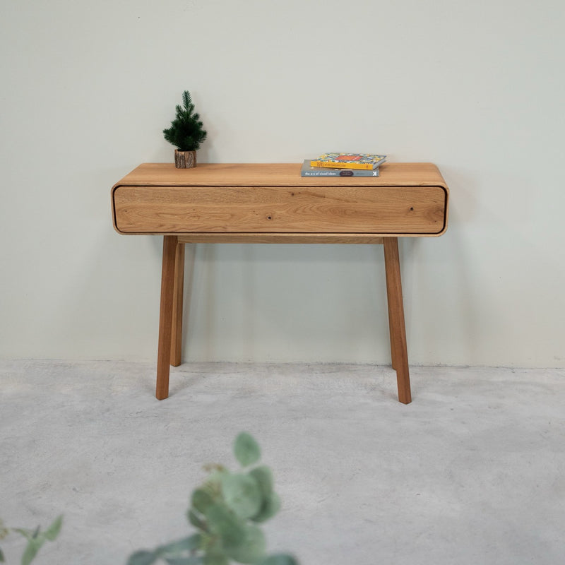 Comò console NordicStory in rovere massiccio Ginevra, 110 x 35 x 80 cm.