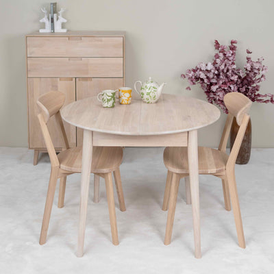 NordicStory Set Escandi 3 tavolo in legno massiccio e due sedie ISKU