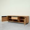 Porta TV NordicStory in rovere massiccio Brema, 160 x 42 x 50 cm.