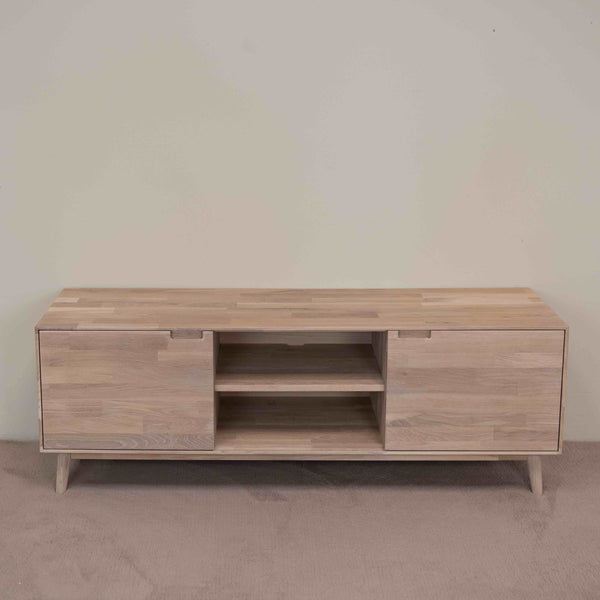 Porta TV NordicStory in legno massiccio di quercia sostenibile
