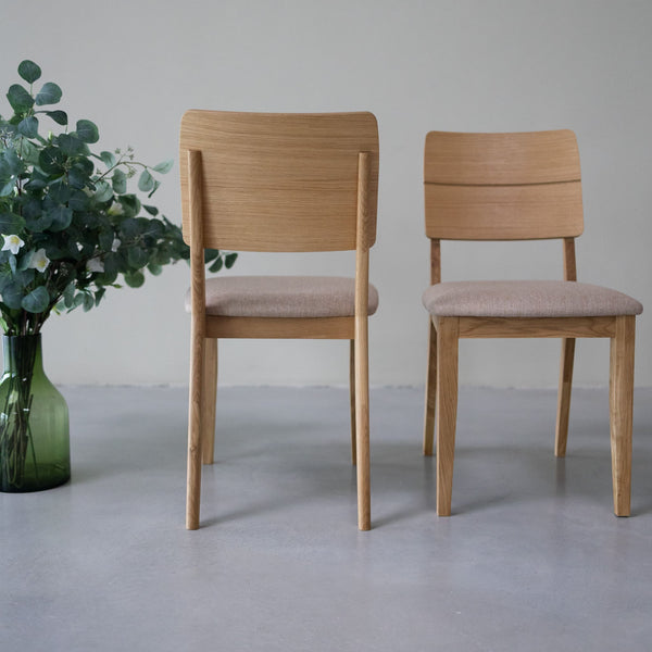NordicStory Confezione di sedie da pranzo imbottite in rovere massiccio della collezione Mauritz Mobili in colore beige nordico dal design moderno Rovere.