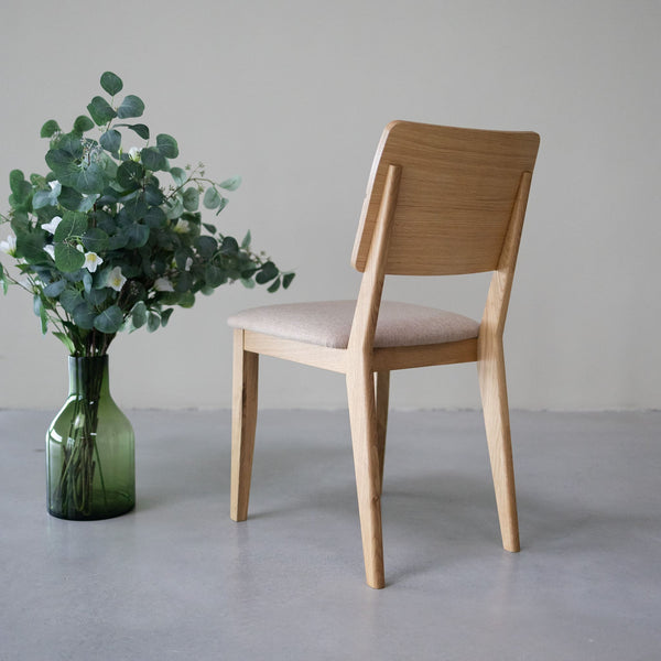 NordicStory Confezione di sedie da pranzo imbottite in rovere massiccio della collezione Mauritz Mobili in colore beige nordico dal design moderno Rovere.