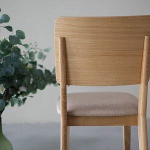 NordicStory Confezione di sedie da pranzo imbottite in rovere massiccio della collezione Mauritz Mobili in colore beige nordico dal design moderno Rovere.