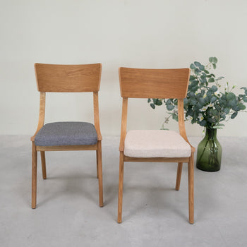 VESKOR Confezione da 2 o 4 sedie da pranzo Lucas in rovere massiccio, rivestimento grigio o beige
