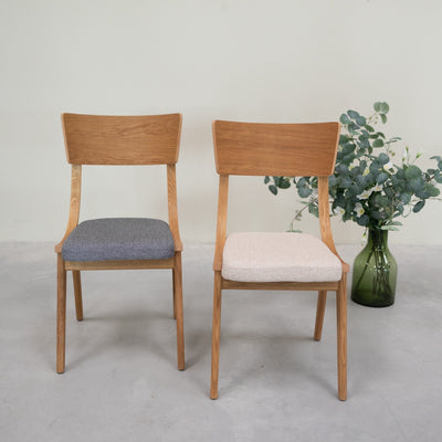 VESKOR Confezione da 2 o 4 sedie da pranzo Lucas in rovere massiccio, rivestimento grigio o beige