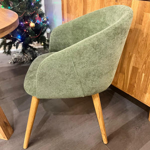 Poltrona in rovere massiccio Ana con imbottitura | VESKOR