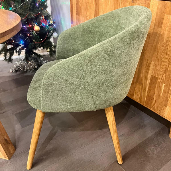 Poltrona in rovere massiccio Ana con imbottitura | VESKOR